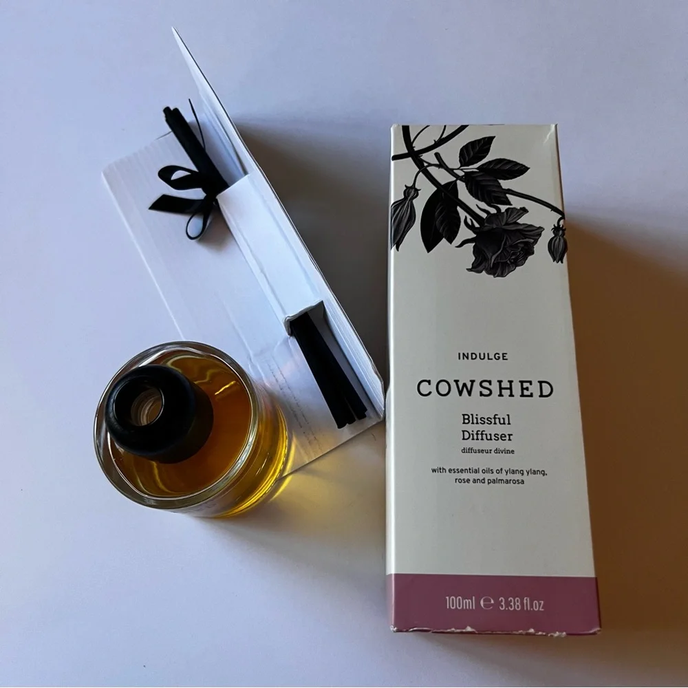 COWSHED BLISSFUL DIFFUSER INDULGE NWT